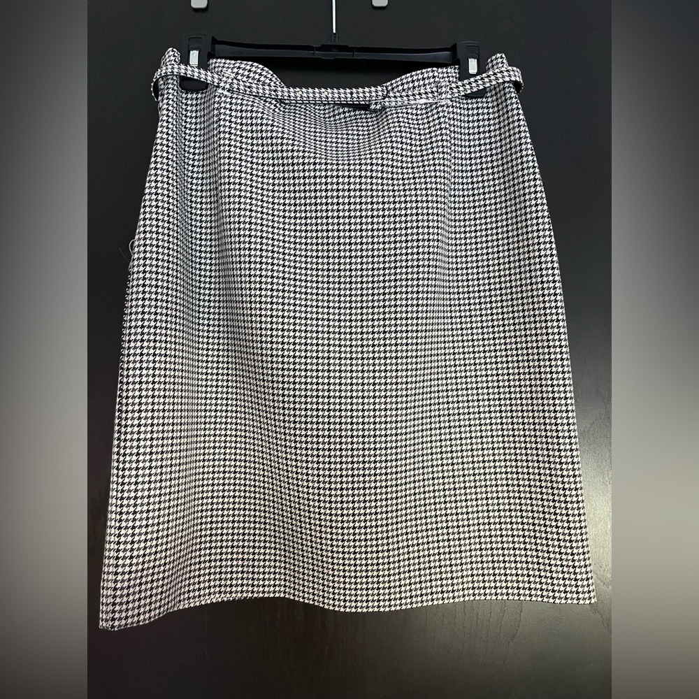 NWT - H&M pencil plaid skirt